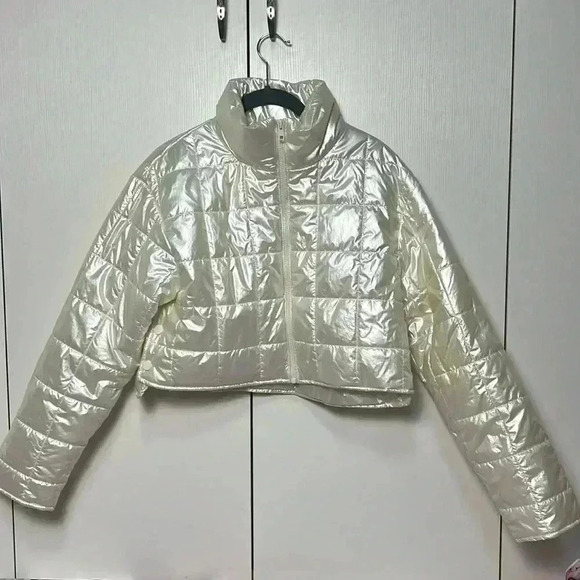 Elodie Pearlescent cropped jacket - Picture 2 of 6